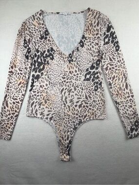 Steve Madden Leopard Print Bodysuit Long Sleeve V Neck Stretch Size M